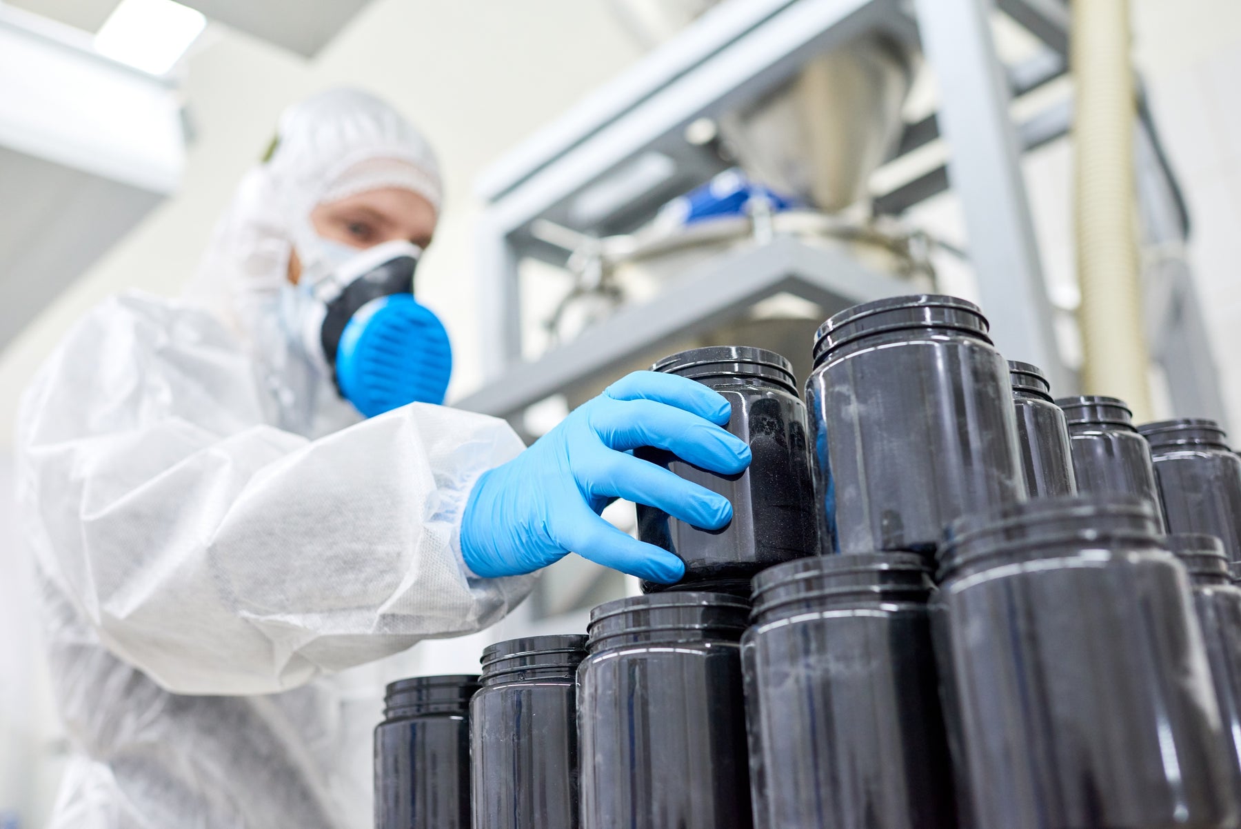 What are Nitrile Gloves and How Are They Effective